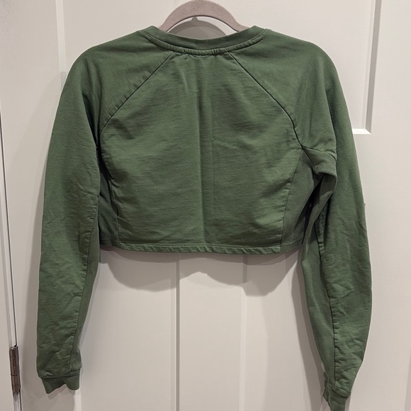 Gymshark Women's Green Crop Top, size S - Picture 3 of 4
